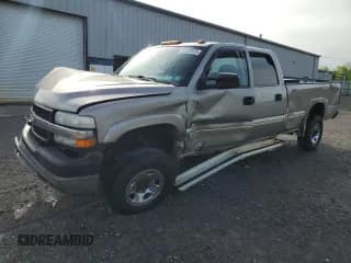 ✅ 2001 Chevrolet Silverado 2500HD LS • VIN: 1GCHC23G51F185241 • Lot: 57222815. Wystawiony na Copart z przebiegiem 144 007 mil. Bezpłatny archiwum sprzedaży aukcyjnych z USA i szczegółowy raport historii pojazdu na DreamBid. Zdjęcie 1.