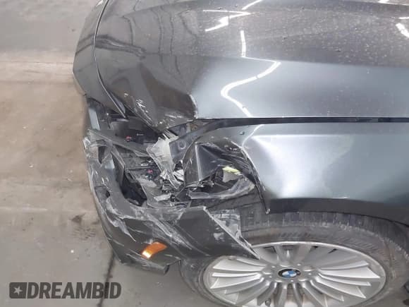 ✅ 2015 BMW 4 Series 428i xDrive • VIN: WBA4A7C52FD414734 • Lot: 42377682. Listed on IAAI with 129,264 mi. Free auction sales archive from the USA and detailed vehicle history report at DreamBid. Image 6.