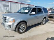 ✅ 2017 Ford Expedition Limited • VIN: 1FMJU2AT7HEA23895 • Lot: 43062670. Wystawiony na IAAI z przebiegiem 111 403 mil. Bezpłatny archiwum sprzedaży aukcyjnych z USA i szczegółowy raport historii pojazdu na DreamBid. Zdjęcie 17.