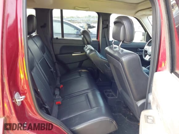 ✅ 2011 Jeep Liberty Limited 70th Anniversary • VIN: 1J4PN5GK8BW504486 • Lot: 42468450. Wystawiony na IAAI z przebiegiem 69 775 mil. Bezpłatny archiwum sprzedaży aukcyjnych z USA i szczegółowy raport historii pojazdu na DreamBid. Zdjęcie 8.