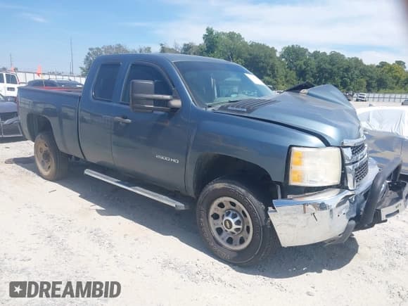 ✅ 2011 Chevrolet Silverado 2500HD Work Truck • VIN: 1GC2CVCG8BZ288161 • Лот: 43196216. Опубликован ранее на IAAI с пробегом 316 982 миль. Бесплатный доступ к архиву аукционных продаж из США и подробный отчёт об истории автомобиля на DreamBid. Изображение 1.