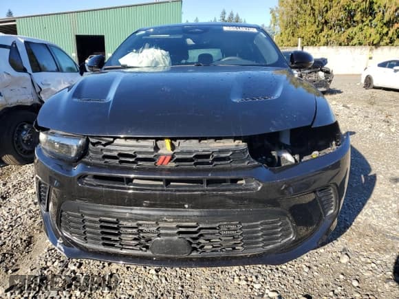 ✅ 2024 Dodge Hornet R/T • VIN: ZACPDFCW1R3A26322 • Lot: 86514075. Wystawiony na Copart z przebiegiem 32 662 mil. Bezpłatny archiwum sprzedaży aukcyjnych z USA i szczegółowy raport historii pojazdu na DreamBid. Zdjęcie 5.