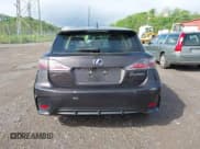 ✅ 2014 Lexus CT 200h • VIN: JTHKD5BH5E2203375 • Lot: 42183224. Wystawiony na IAAI z przebiegiem 186 696 mil. Bezpłatny archiwum sprzedaży aukcyjnych z USA i szczegółowy raport historii pojazdu na DreamBid. Zdjęcie 16.