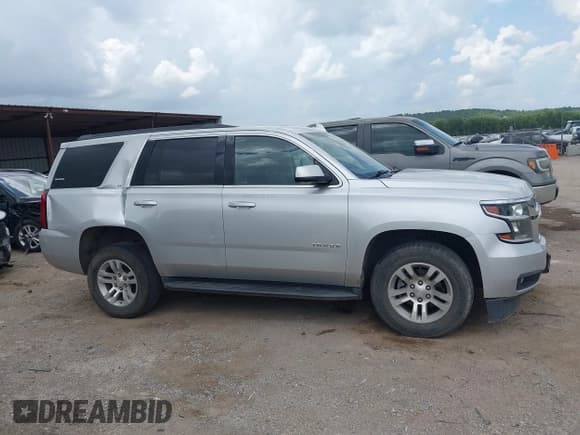✅ 2018 Chevrolet Tahoe LT • VIN: 1GNSCBKC3JR370866 • Lot: 42673752. Listed on IAAI with 112,890 mi. Free auction sales archive from the USA and detailed vehicle history report at DreamBid. Image 12.