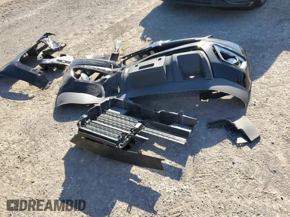 ✅ 2016 Chevrolet Colorado 4WD Z71 • VIN: 1GCGTDE30G1288896 • Лот: 84251545. Опубликован ранее на Copart с пробегом 180 484 миль. Бесплатный доступ к архиву аукционных продаж из США и подробный отчёт об истории автомобиля на DreamBid. Изображение 12.