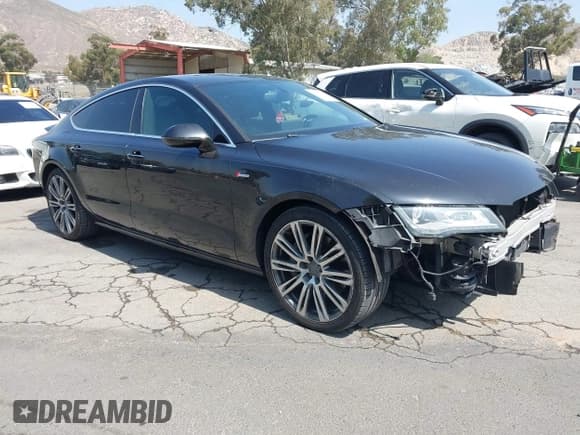 ✅ 2013 Audi A7 Premium Plus • VIN: WAUYGAFC4DN151483 • Лот: 42261777. Опубликован ранее на IAAI с пробегом 122 497 миль. Бесплатный доступ к архиву аукционных продаж из США и подробный отчёт об истории автомобиля на DreamBid. Изображение 1.