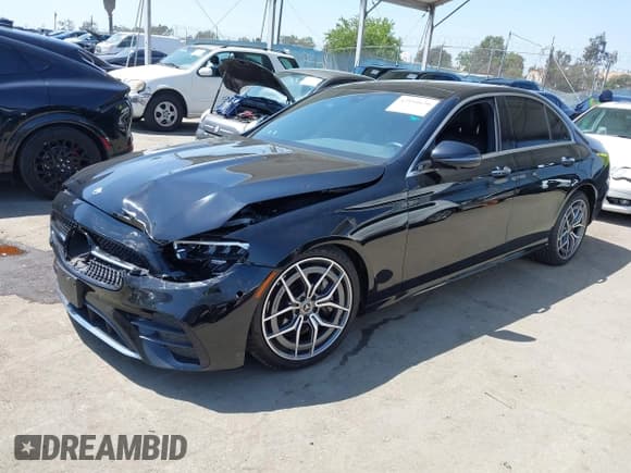 ✅ 2021 Mercedes-Benz E 350 • VIN: W1KZF8DBXMA873518 • Lot: 42191630. Wystawiony na IAAI z przebiegiem 55 006 mil. Bezpłatny archiwum sprzedaży aukcyjnych z USA i szczegółowy raport historii pojazdu na DreamBid. Zdjęcie 17.