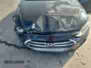 2017 Hyundai Elantra SE с VIN KMHD84LF4HU227872, выставлен на аукционе Copart как лот 87090445 с пробегом 103 103 миль миль и Списание • Salvage title. История ставок и продаж доступна на DreamBid. Изображение 11.