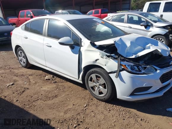 ✅ 2017 Chevrolet Cruze LS • VIN: 1G1BC5SMXH7230007 • Lot: 43562583. Listed on IAAI with 170,264 mi. Free auction sales archive from the USA and detailed vehicle history report at DreamBid. Image 1.