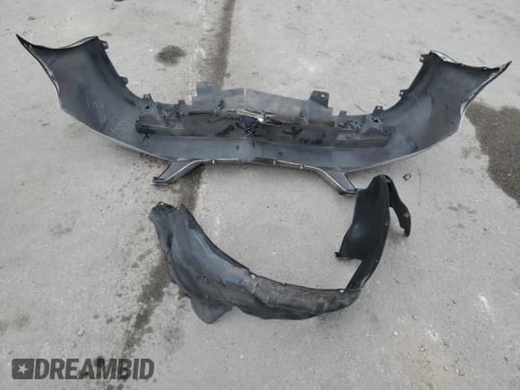 ✅ 2001 Mazda Protege DX • VIN: JM1BJ222310425181 • Lot: 88560255. Wystawiony na Copart z przebiegiem 201 942 mil. Bezpłatny archiwum sprzedaży aukcyjnych z USA i szczegółowy raport historii pojazdu na DreamBid. Zdjęcie 12.