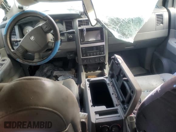 ✅ 2006 Dodge Durango Limited • VIN: 1D8HB58N46F112866 • Лот: 77959604. Опубликован ранее на Copart с пробегом 205 569 миль. Бесплатный доступ к архиву аукционных продаж из США и подробный отчёт об истории автомобиля на DreamBid. Изображение 8.