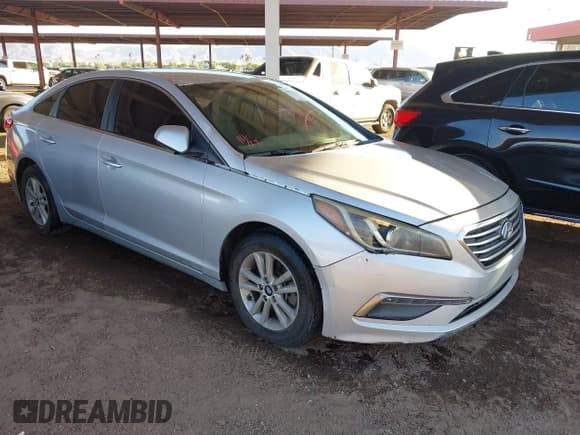✅ 2015 Hyundai Sonata SE • VIN: 5NPE24AF4FH044766 • Лот: 43577484. Опубликован ранее на IAAI с пробегом 177 644 миль. Бесплатный доступ к архиву аукционных продаж из США и подробный отчёт об истории автомобиля на DreamBid. Изображение 1.