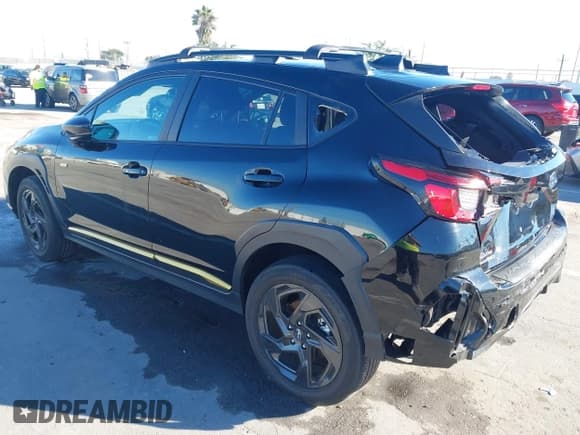 ✅ 2024 Subaru Crosstrek Special Sports • VIN: 4S4GUHF64R3788172 • Lot: 43378039. Wystawiony na IAAI z przebiegiem 21 839 mil. Bezpłatny archiwum sprzedaży aukcyjnych z USA i szczegółowy raport historii pojazdu na DreamBid. Zdjęcie 3.