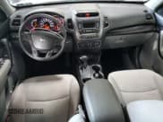 ✅ 2014 Kia Sorento LX • VIN: 5XYKTDA73EG481060 • Лот: 81983665. Опубликован ранее на Copart с пробегом 130 382 миль. Бесплатный доступ к архиву аукционных продаж из США и подробный отчёт об истории автомобиля на DreamBid. Изображение 8.