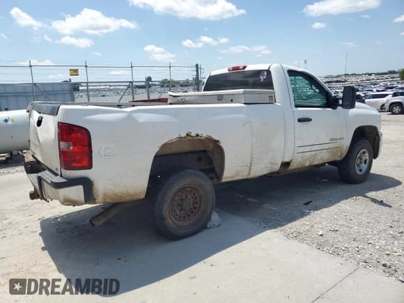 ✅ 2007 Chevrolet Silverado 2500HD 1LT • VIN: 1GCHK24K97E545034 • Lot: 63324805. Wystawiony na Copart z przebiegiem 222 458 mil. Bezpłatny archiwum sprzedaży aukcyjnych z USA i szczegółowy raport historii pojazdu na DreamBid. Zdjęcie 3.