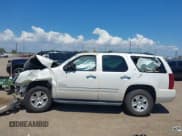 ✅ 2010 Chevrolet Tahoe LTZ • VIN: 1GNUCCE03AR228680 • Lot: 43185144. Wystawiony na IAAI z przebiegiem Nie podano. Bezpłatny archiwum sprzedaży aukcyjnych z USA i szczegółowy raport historii pojazdu na DreamBid. Zdjęcie 13.