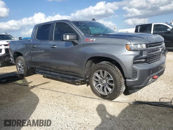✅ 2021 Chevrolet Silverado 1500 RST • VIN: 3GCUYEET1MG231839 • Lot: 77041394. Wystawiony na Copart z przebiegiem 71 142 mil. Bezpłatny archiwum sprzedaży aukcyjnych z USA i szczegółowy raport historii pojazdu na DreamBid. Zdjęcie 4.