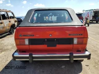 ✅ 1985 Volkswagen Golf • VIN: WVWCA0159FK007983 • Lot: 70030765. Wystawiony na Copart z przebiegiem 118 867 mil. Bezpłatny archiwum sprzedaży aukcyjnych z USA i szczegółowy raport historii pojazdu na DreamBid. Zdjęcie 6.