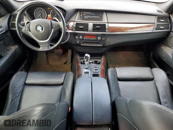 ✅ 2013 BMW X5 xDrive50i • VIN: 5UXZV8C55DL426753 • Lot: 61304835. Wystawiony na Copart z przebiegiem 107 672 mil. Bezpłatny archiwum sprzedaży aukcyjnych z USA i szczegółowy raport historii pojazdu na DreamBid. Zdjęcie 8.