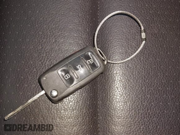 ✅ 2012 Volkswagen Tiguan S • VIN: WVGBV7AX9CW594194 • Lot: 43747130. Wystawiony na IAAI z przebiegiem 128 885 mil. Bezpłatny archiwum sprzedaży aukcyjnych z USA i szczegółowy raport historii pojazdu na DreamBid. Zdjęcie 11.