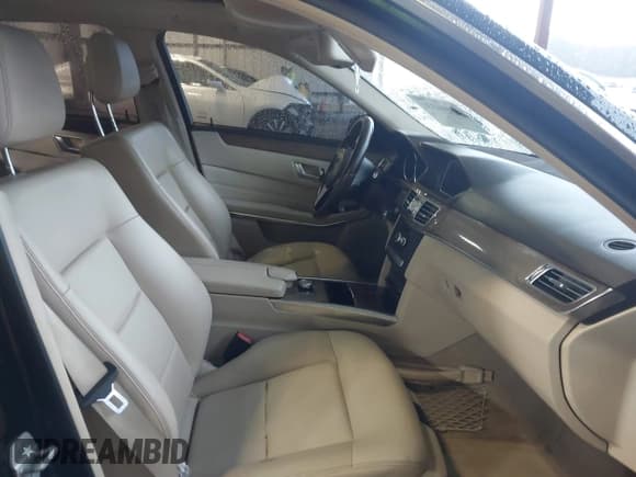 ✅ 2014 Mercedes-Benz E 350 Sport • VIN: WDDHF5KB7EA814456 • Lot: 43544331. Listed on IAAI with 168,889 mi. Free auction sales archive from the USA and detailed vehicle history report at DreamBid. Image 5.
