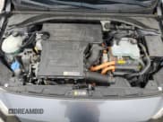 ✅ 2017 Hyundai Ioniq Blue • VIN: KMHC65LC2HU047061 • Lot: 51513465. Wystawiony na Copart z przebiegiem 106 466 mil. Bezpłatny archiwum sprzedaży aukcyjnych z USA i szczegółowy raport historii pojazdu na DreamBid. Zdjęcie 11.