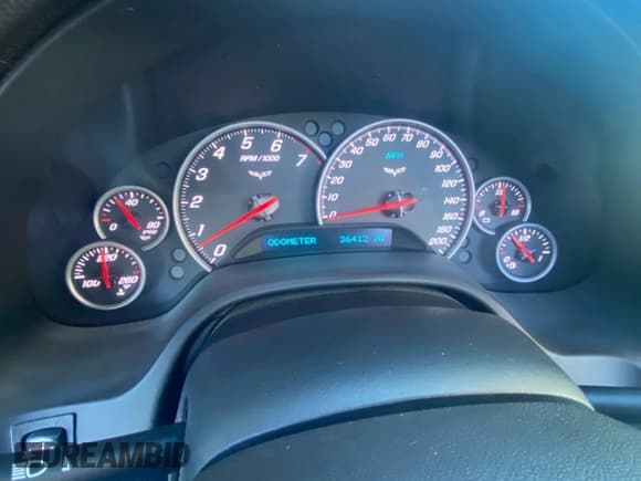 ✅ 2011 Chevrolet Corvette • VIN: 1G1YT3DW3B5107620 • Lot: 89047075. Wystawiony na Copart z przebiegiem 36 470 mil. Bezpłatny archiwum sprzedaży aukcyjnych z USA i szczegółowy raport historii pojazdu na DreamBid. Zdjęcie 8.