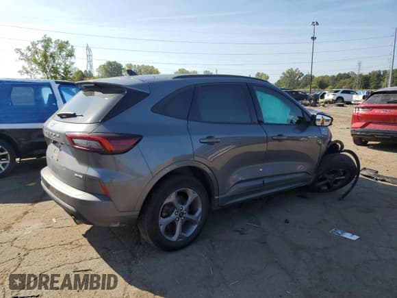 ✅ 2024 Ford Escape ST-Line • VIN: 1FMCU9MNXRUB19526 • Лот: 80453795. Опубликован ранее на Copart с пробегом 15 130 миль. Бесплатный доступ к архиву аукционных продаж из США и подробный отчёт об истории автомобиля на DreamBid. Изображение 3.