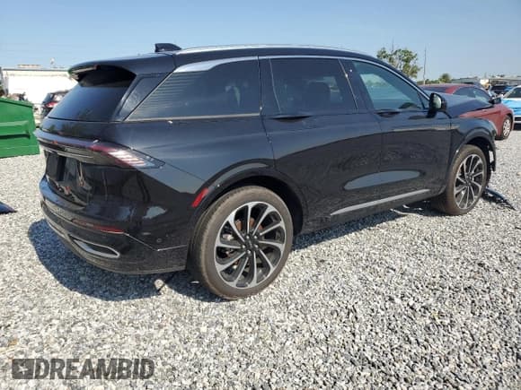 ✅ 2024 Lincoln Nautilus Black Label • VIN: 5LMPJ9J41RJ829791 • Lot: 58034915. Listed on Copart with 6,519 mi. Free auction sales archive from the USA and detailed vehicle history report at DreamBid. Image 3.