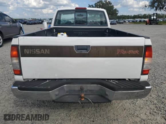 ✅ 1998 Nissan Frontier XE • VIN: 1N6DD21SXWC387985 • Lot: 84769815. Listed on Copart with 184,959 mi. Free auction sales archive from the USA and detailed vehicle history report at DreamBid. Image 6.