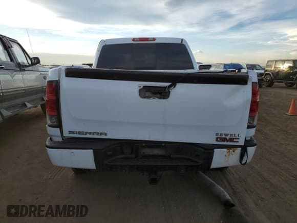 ✅ 2008 GMC Sierra Denali • VIN: 2GTEK638381151838 • Лот: 41523255. Опубликован ранее на Copart с пробегом 196 153 миль. Бесплатный доступ к архиву аукционных продаж из США и подробный отчёт об истории автомобиля на DreamBid. Изображение 6.