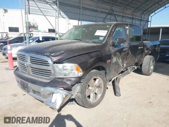 ✅ 2016 Ram 1500 Big Horn • VIN: 3C6RR6LT9GG292640 • Лот: 43133369. Опубликован ранее на IAAI с пробегом 151 313 миль. Бесплатный доступ к архиву аукционных продаж из США и подробный отчёт об истории автомобиля на DreamBid. Изображение 17.