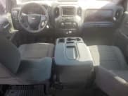 ✅ 2022 Chevrolet Silverado 1500 Custom • VIN: 3GCPYBEK6NG188796 • Lot: 62487375. Wystawiony na Copart z przebiegiem 31 799 mil. Bezpłatny archiwum sprzedaży aukcyjnych z USA i szczegółowy raport historii pojazdu na DreamBid. Zdjęcie 8.