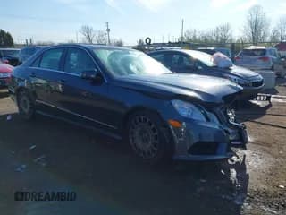 ✅ 2011 Mercedes-Benz E 550 Luxury • VIN: WDDHF9AB1BA506493 • Лот: 41983216. Опубликован ранее на IAAI с пробегом 106 071 миль. Бесплатный доступ к архиву аукционных продаж из США и подробный отчёт об истории автомобиля на DreamBid. Изображение 1.