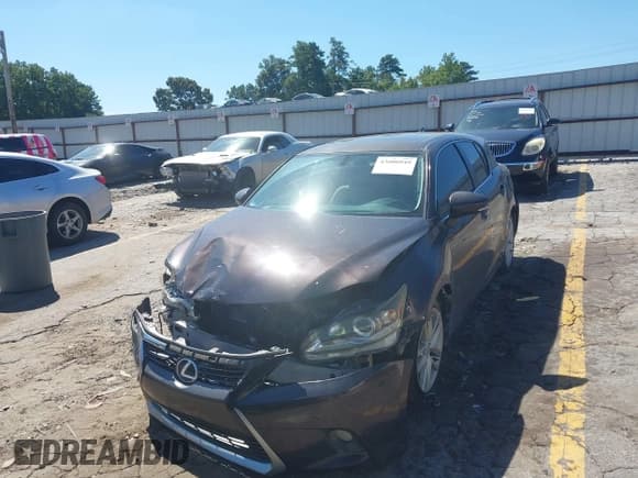 ✅ 2015 Lexus CT 200h • VIN: JTHKD5BH3F2235081 • Lot: 43080949. Wystawiony na IAAI z przebiegiem Nie podano. Bezpłatny archiwum sprzedaży aukcyjnych z USA i szczegółowy raport historii pojazdu na DreamBid. Zdjęcie 2.