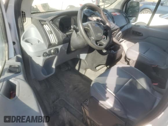 ✅ 2019 Ford Transit • VIN: 1FTYE2CM6KKB67694 • Lot: 84608865. Listed on Copart with 125,609 mi. Free auction sales archive from the USA and detailed vehicle history report at DreamBid. Image 8.