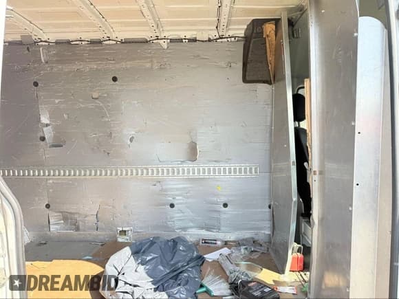 ✅ 2013 Freightliner Sprinter • VIN: WDYPE8CC8D5751798 • Лот: 43301425. Опубликован ранее на IAAI с пробегом 180 548 миль. Бесплатный доступ к архиву аукционных продаж из США и подробный отчёт об истории автомобиля на DreamBid. Изображение 8.