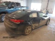 ✅ 2017 Kia Forte S • VIN: 3KPFL4A75HE022714 • Lot: 42238147. Wystawiony na IAAI z przebiegiem 167 634 mil. Bezpłatny archiwum sprzedaży aukcyjnych z USA i szczegółowy raport historii pojazdu na DreamBid. Zdjęcie 4.