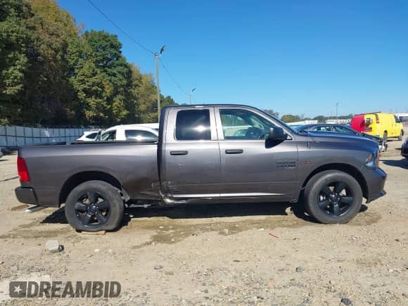 2019 Ram 1500 Tradesman z VIN 1C6RR6FTXKS515121, wystawiony jako IAAI lot #43425831 z przebiegiem 133 890 mil mil oraz . Historia ofert i sprzedaży dostępna na DreamBid. Obrazek 13.