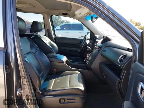 ✅ 2012 Honda Pilot EX-L • VIN: 5FNYF3H62CB022552 • Lot: 43556702. Listed on IAAI with 213,233 mi. Free auction sales archive from the USA and detailed vehicle history report at DreamBid. Image 5.