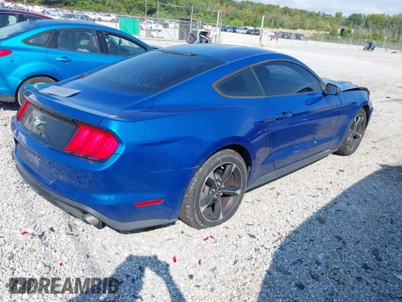 ✅ 2018 Ford Mustang EcoBoost • VIN: 1FA6P8TH9J5127801 • Lot: 43139052. Wystawiony na IAAI z przebiegiem 138 658 mil. Bezpłatny archiwum sprzedaży aukcyjnych z USA i szczegółowy raport historii pojazdu na DreamBid. Zdjęcie 4.