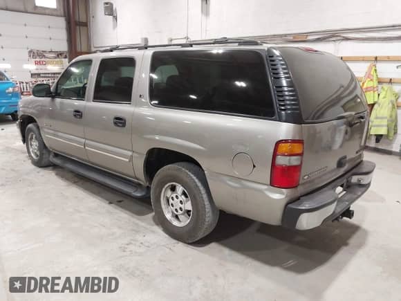 2000 Chevrolet Suburban LT с VIN 3GNFK16T1YG165422, выставлен на аукционе IAAI как лот 42301848 с пробегом 104 570 миль миль и . История ставок и продаж доступна на DreamBid. Изображение 3.