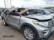 2022 Ford Explorer Limited z VIN 1FMSK8FH6NGC07971, wystawiony jako IAAI lot #43372947 z przebiegiem Nie podano mil oraz . Historia ofert i sprzedaży dostępna na DreamBid. Obrazek 6.