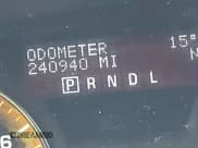 ✅ 2010 Saturn Outlook • VIN: 5GZLRVED4AJ131633 • Lot: 41597791. Wystawiony na IAAI z przebiegiem 240 940 mil. Bezpłatny archiwum sprzedaży aukcyjnych z USA i szczegółowy raport historii pojazdu na DreamBid. Zdjęcie 7.