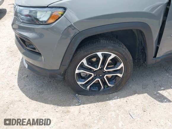 ✅ 2023 Jeep Compass Limited • VIN: 3C4NJDCN4PT523228 • Lot: 42555447. Wystawiony na IAAI z przebiegiem 57 684 mil. Bezpłatny archiwum sprzedaży aukcyjnych z USA i szczegółowy raport historii pojazdu na DreamBid. Zdjęcie 6.