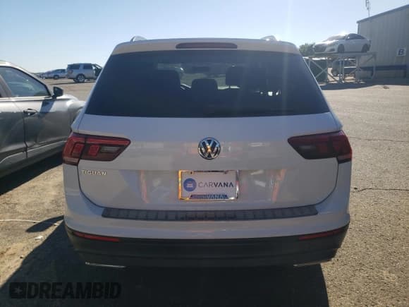 ✅ 2019 Volkswagen Tiguan S • VIN: 3VV1B7AXXKM090200 • Lot: 89528235. Listed on Copart with 87,213 mi. Free auction sales archive from the USA and detailed vehicle history report at DreamBid. Image 6.