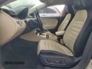 ✅ 2011 Volkswagen CC Sport • VIN: WVWMN7ANXBE700801 • Lot: 94528565. Wystawiony na Copart z przebiegiem 155 720 mil. Bezpłatny archiwum sprzedaży aukcyjnych z USA i szczegółowy raport historii pojazdu na DreamBid. Zdjęcie 7.