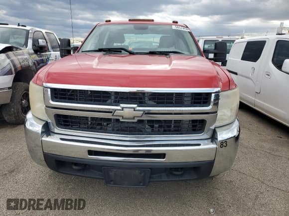 ✅ 2010 Chevrolet Silverado 1500 • VIN: 1GC4CZB69AF120327 • Lot: 56574905. Wystawiony na Copart z przebiegiem 212 686 mil. Bezpłatny archiwum sprzedaży aukcyjnych z USA i szczegółowy raport historii pojazdu na DreamBid. Zdjęcie 5.
