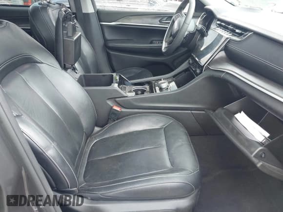 ✅ 2023 Jeep Grand Cherokee Limited • VIN: 1C4RJKBG1P8703354 • Lot: 42764671. Listed on IAAI with 40,695 mi. Free auction sales archive from the USA and detailed vehicle history report at DreamBid. Image 5.