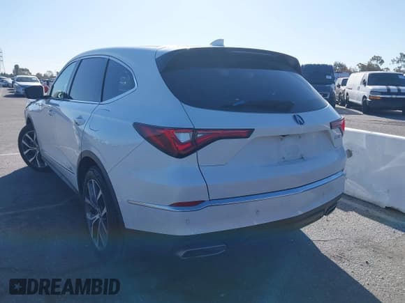 ✅ 2022 Acura MDX Technology • VIN: 5J8YD9H48NL000743 • Lot: 41817644. Listed on IAAI with 69,800 mi. Free auction sales archive from the USA and detailed vehicle history report at DreamBid. Image 3.